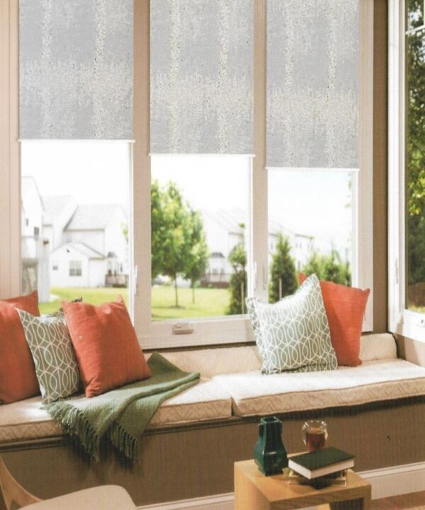 41LPiYjU Creative 4 - Kindom Of Curtains